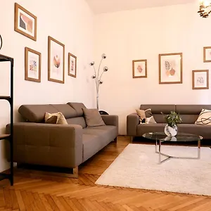 Contemporary Vaci Utca Apartment Budapest