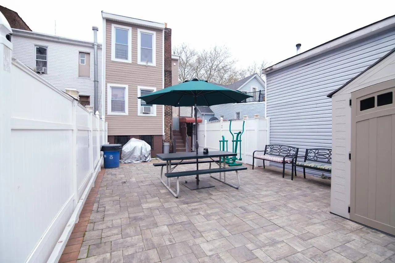 Elegant 2 Bedroom Suite W Modern Amenities New York